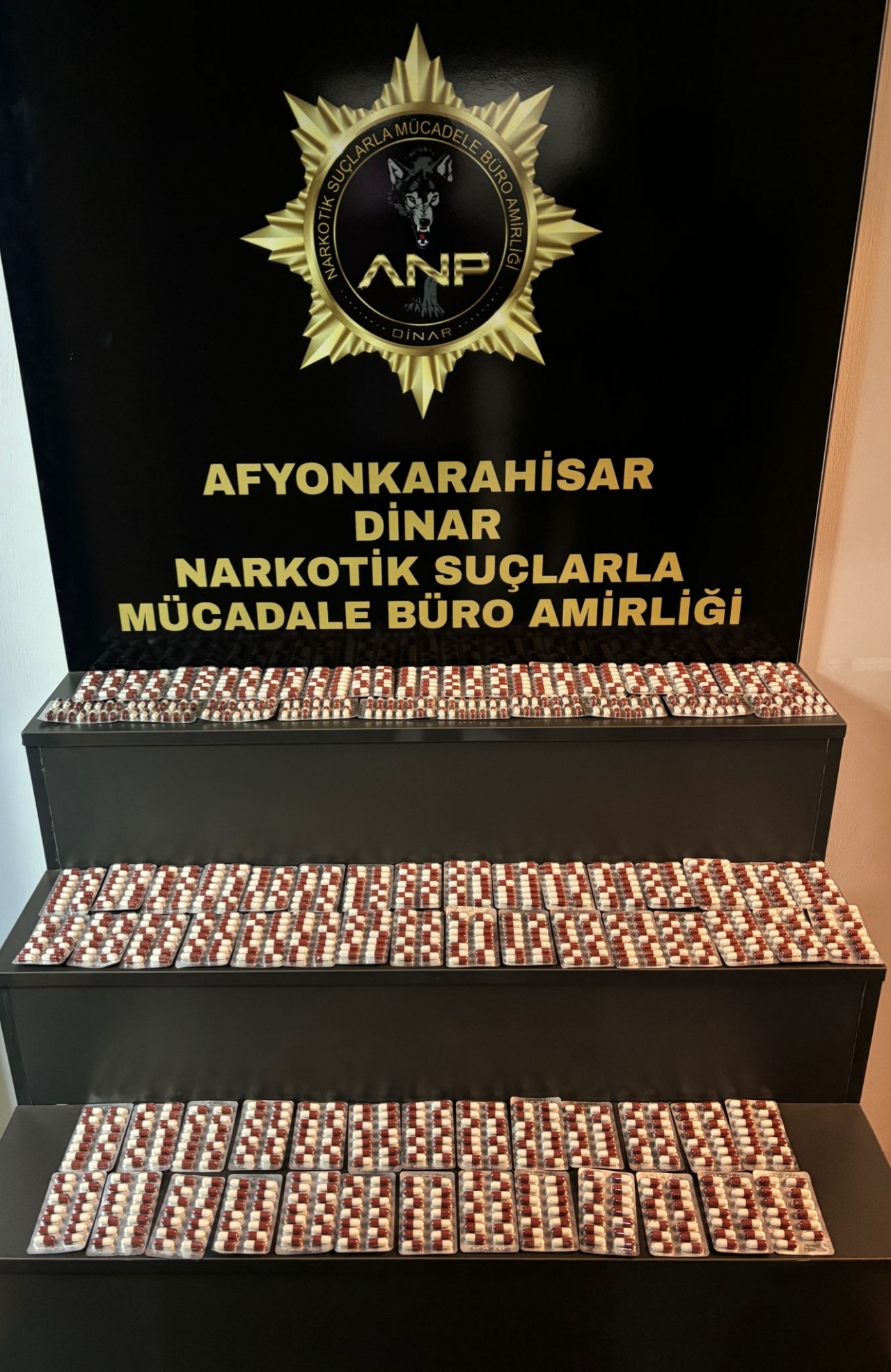 Afyonkarahisar'daki uyuşturucu operasyonlarında 4 şüpheli yakalandı