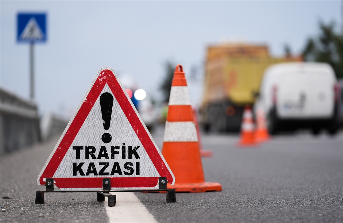 İzmir'de taziye evinden çıkan kadın taksinin çarpması sonucu hayatını kaybetti