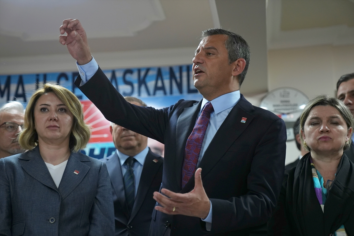 CHP Genel Başkanı Özel, partisinin MYK toplantısının ardından açıklama yaptı