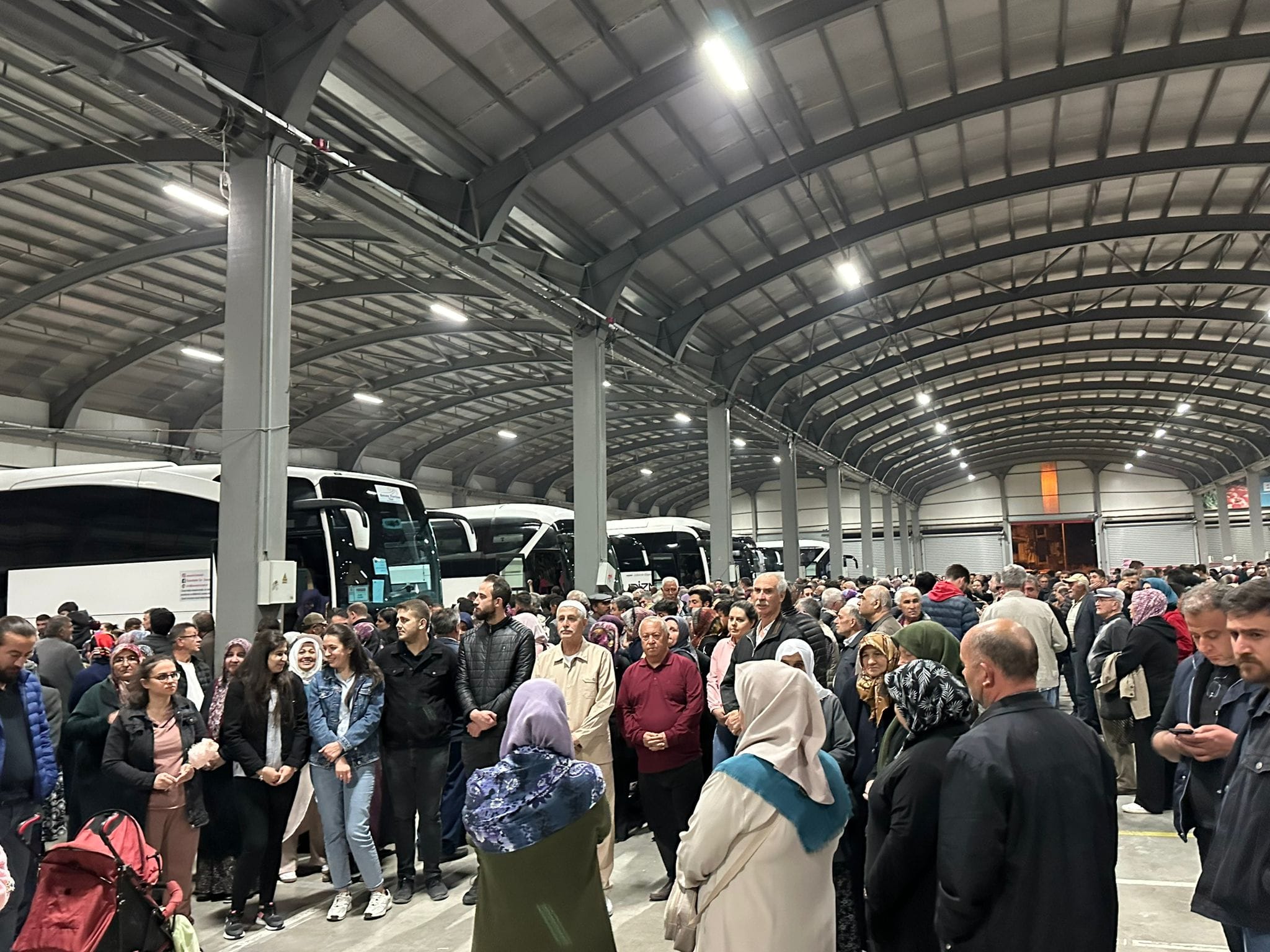 Uşak’tan 216 Kişilik Hac Kafilesi Dualarla Uğurlandı
