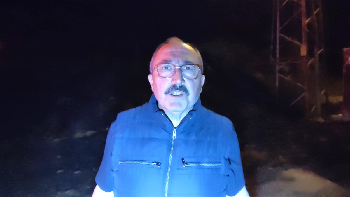 Ödemiş'te ağaçlık alanda çıkan yangın söndürüldü