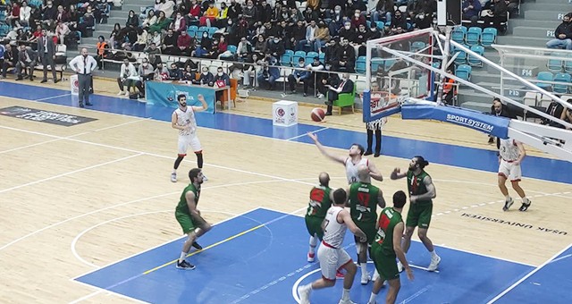 İlkler Şehri Uşak Basketbol, Evinde Diyarbakır Basketbola Mağlup Oldu