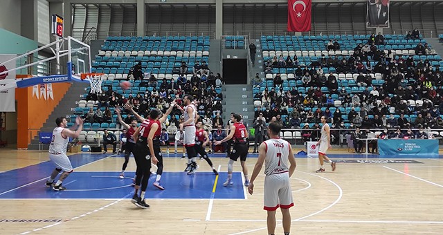 İlkler Şehri Uşak Basketbol, Evinde Samsun Basketbol’u 76-66 Mağlup Etti