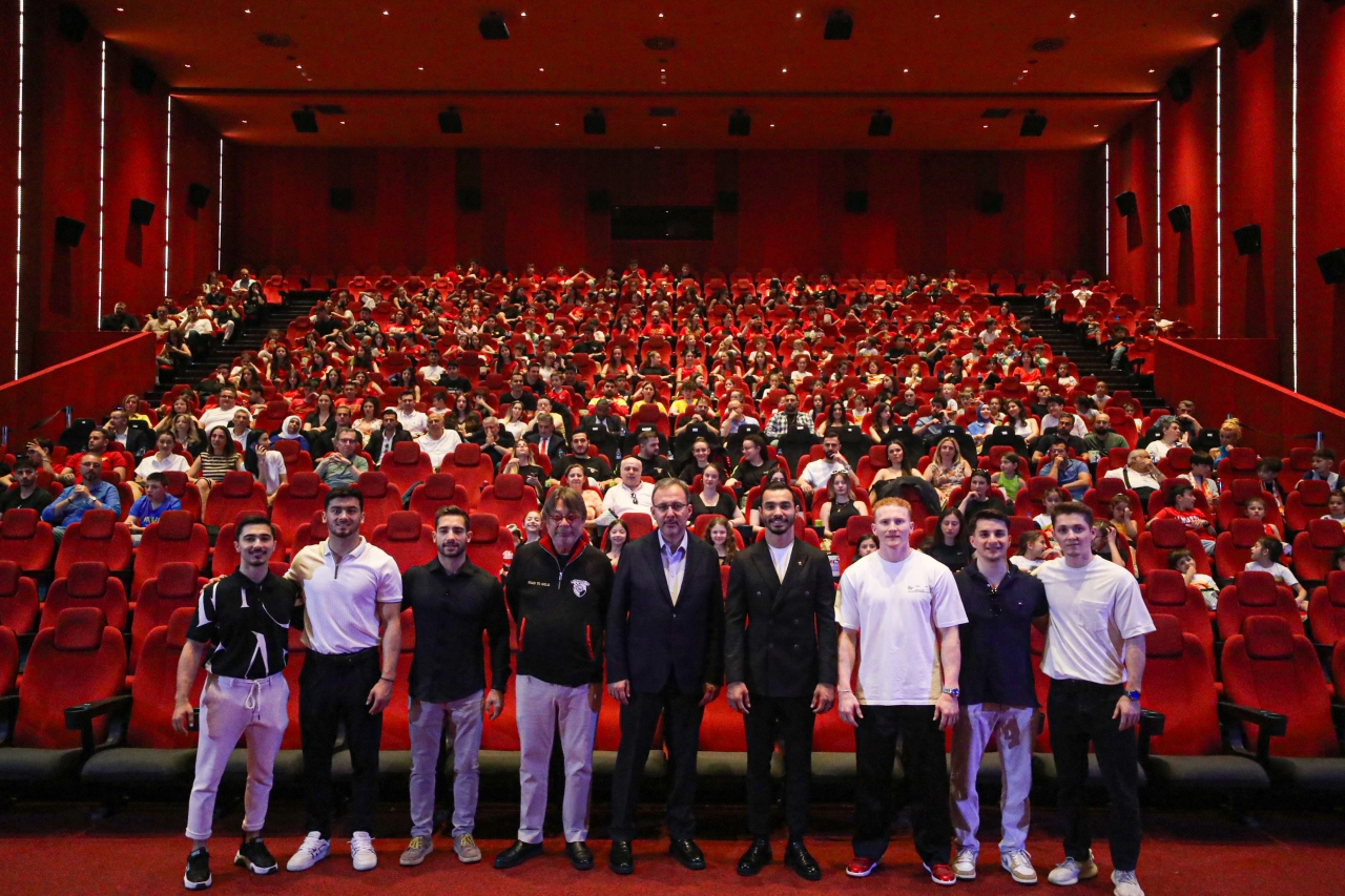 Göztepeli sporcular Cimnastik Milli Takımı'nın "Eclipse" isimli belgeselini izledi
