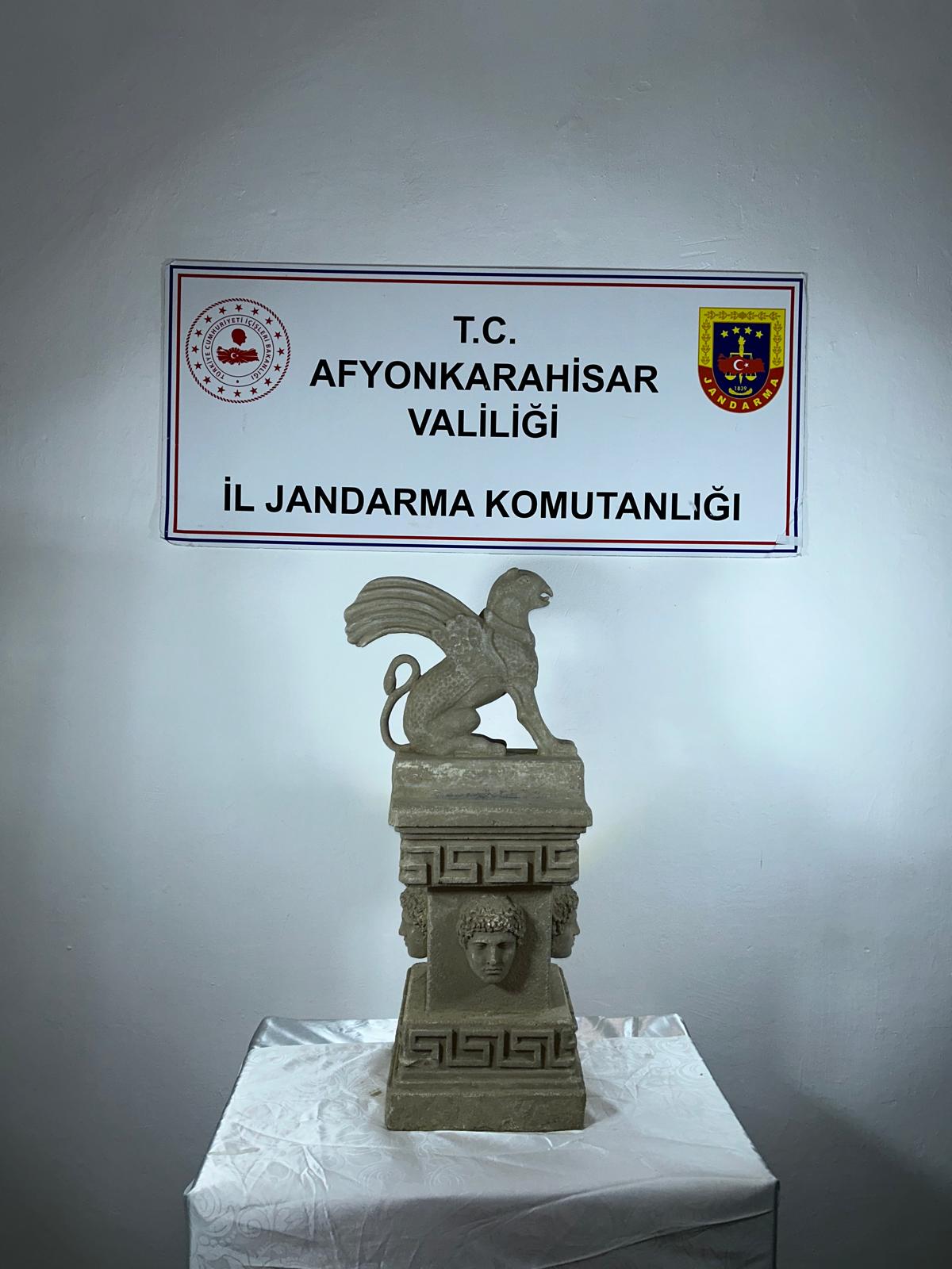 Afyonkarahisar'da tarihi eser niteliği taşıdığı değerlendirilen obje ele geçirildi
