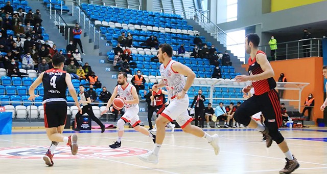 İlkler Şehri Uşak, Etimesgut Belediyesini 60-58 Mağlup Etti