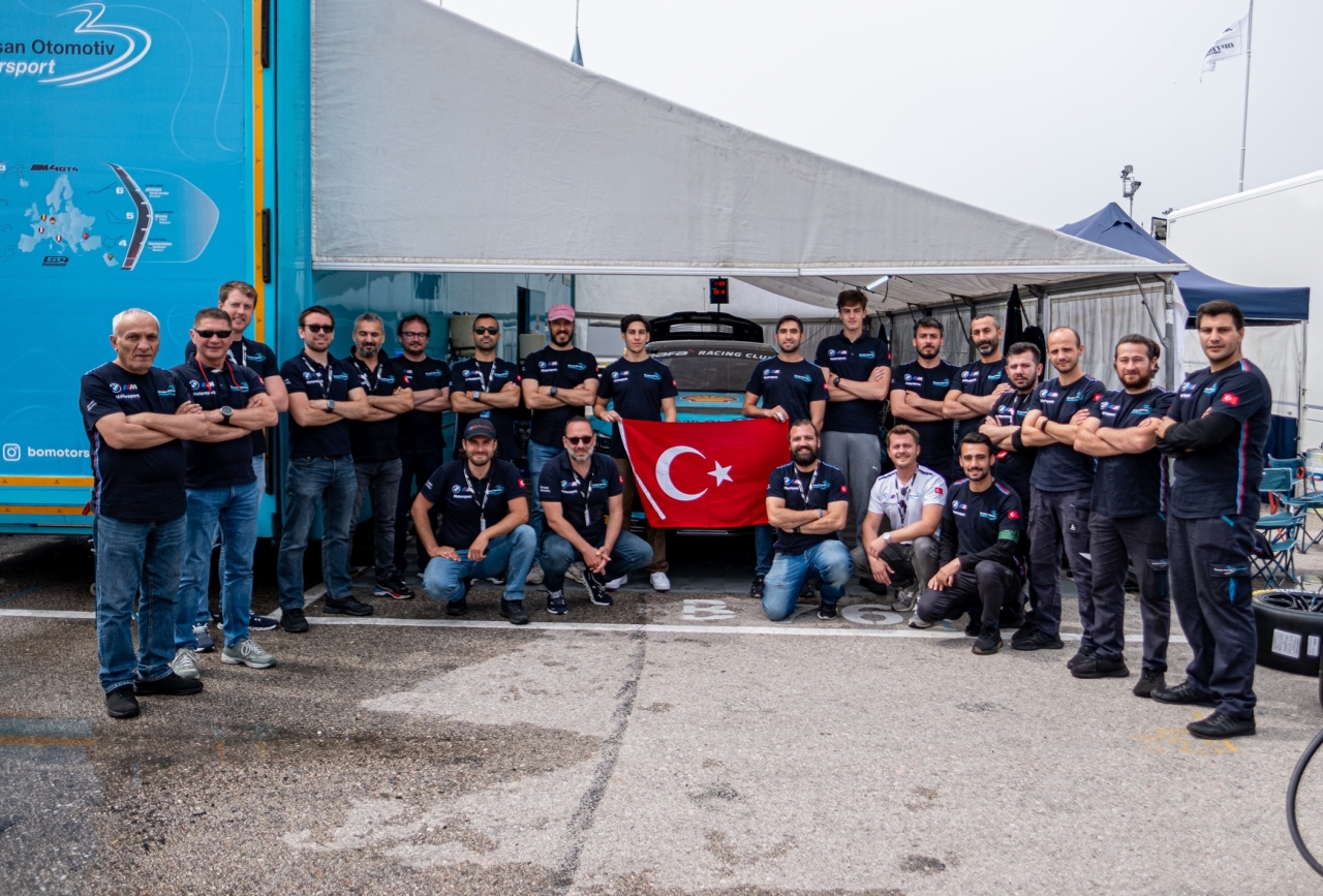 Borusan Otomotiv Motorsport, Türk bayrağını İtalya'da dalgalandırdı