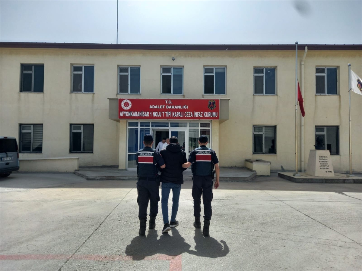 Afyonkarahisar'da firari 2 hükümlü yakalandı