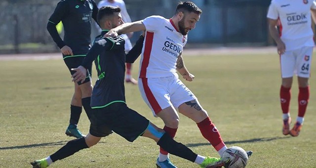 Uşakspor, Evinde Konuk Ettiği Karatay Termal 1922 Konyaspor İle 1-1 Berabere Kaldı