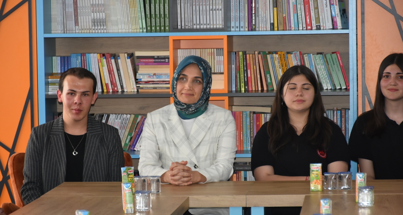 Afyonkarahisar Valisi Yiğitbaşı'ndan ziyaretler