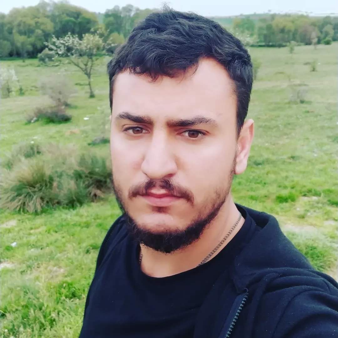 Kütahya'da devrilen traktörün sürücüsü öldü
