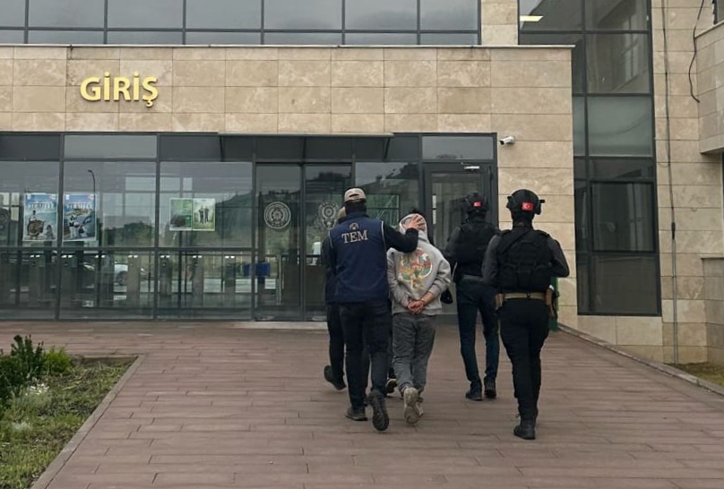 Afyonkarahisar'da DEAŞ operasyonunda 4 zanlı yakalandı