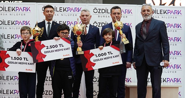 Satranç Şampiyonları ÖzdilekPark Bursa Nilüfer’de Kıyasıya Yarıştı