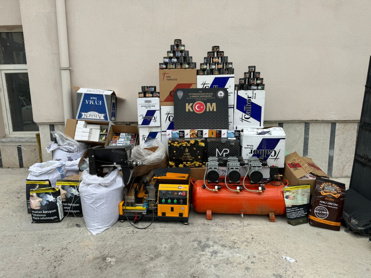 İscehisar'da kaçakçılık operasyonunda 2 şüpheli yakalandı