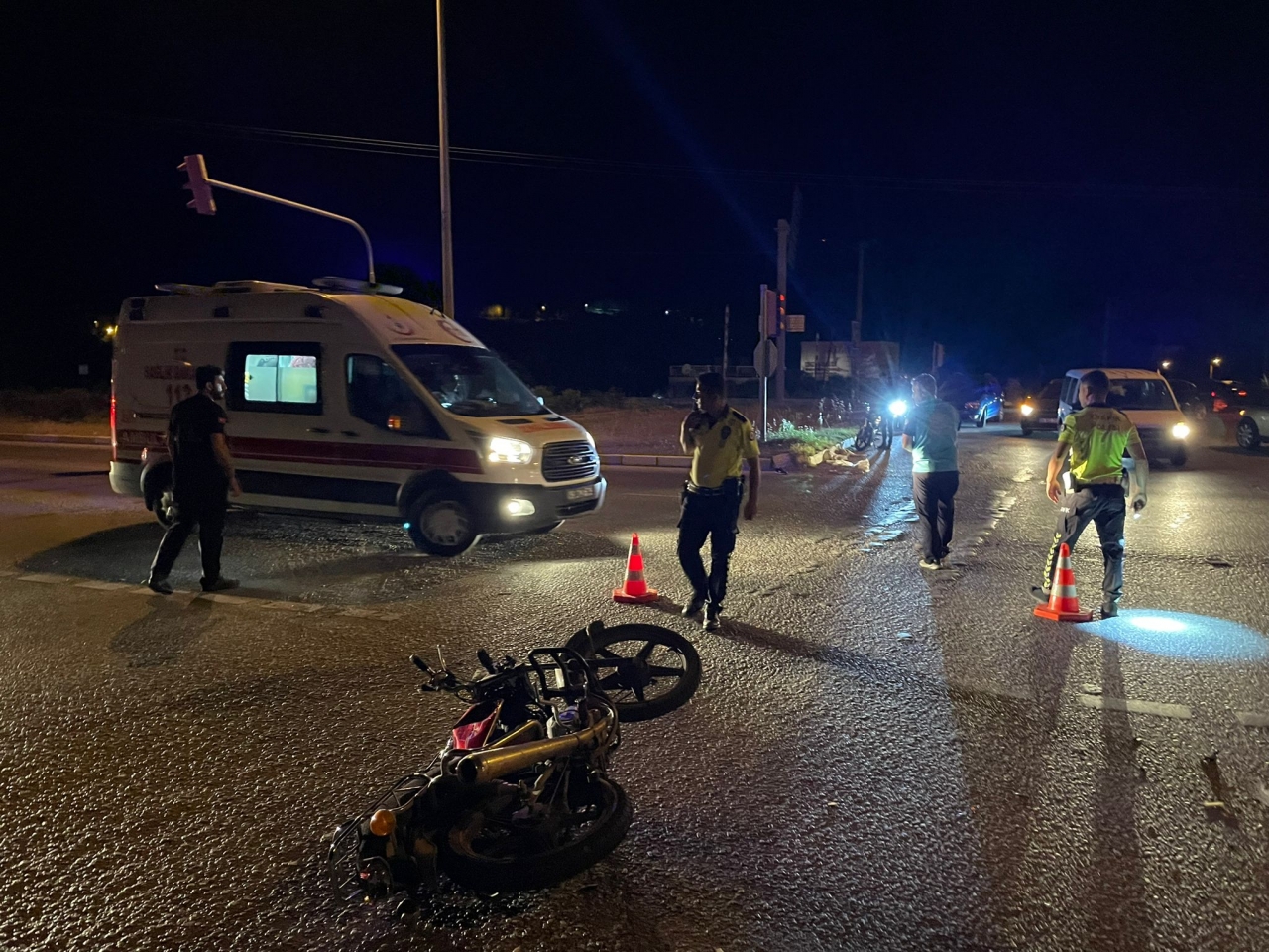 Söke'de otomobilin çarptığı motosikletin sürücüsü yaralandı