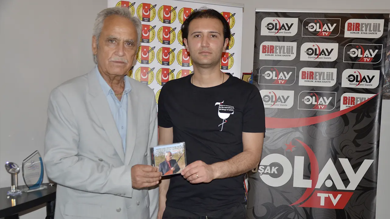 Gurbetçi Remzi Kurultay'a Memleketi Uşak Özlemi Şarkı Yazdırıyor