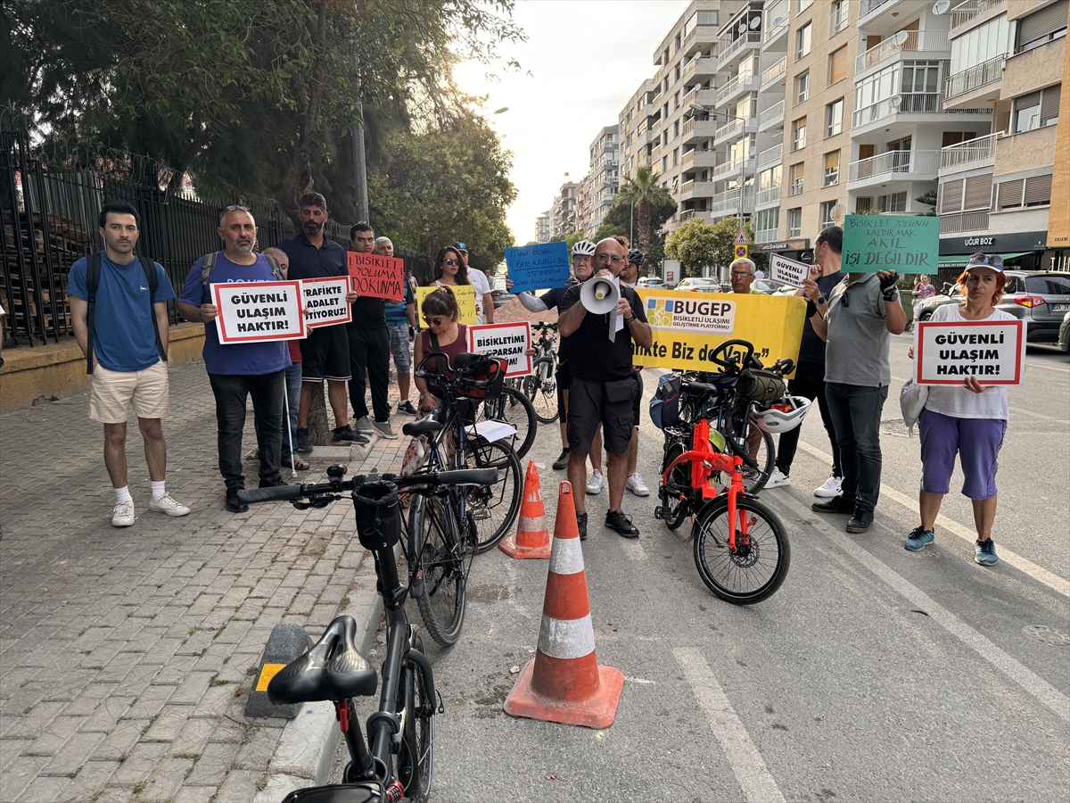 İzmir'de iki bisiklet yolunun kaldırılmasına tepki