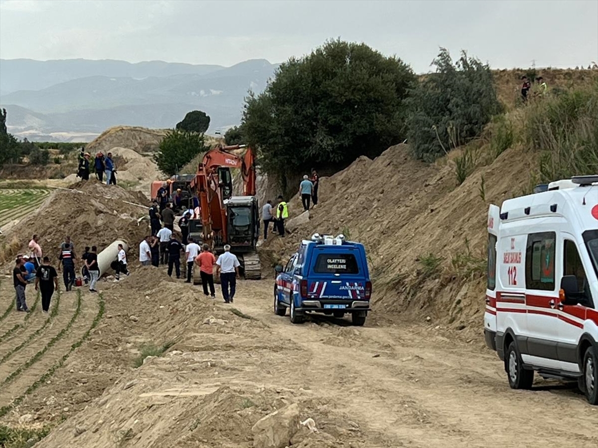 Denizli'de toprak kayması sonucu 1 işçi öldü, 1 işçi yaralandı