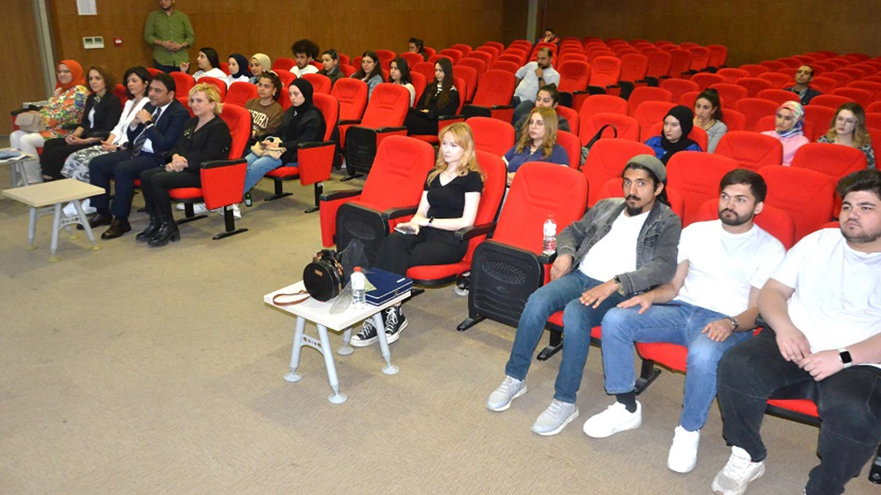 "Kariyer Yolculuğunda İpuçlarıyla Stratejik Yol Haritaları" Söyleşisi Yapıldı