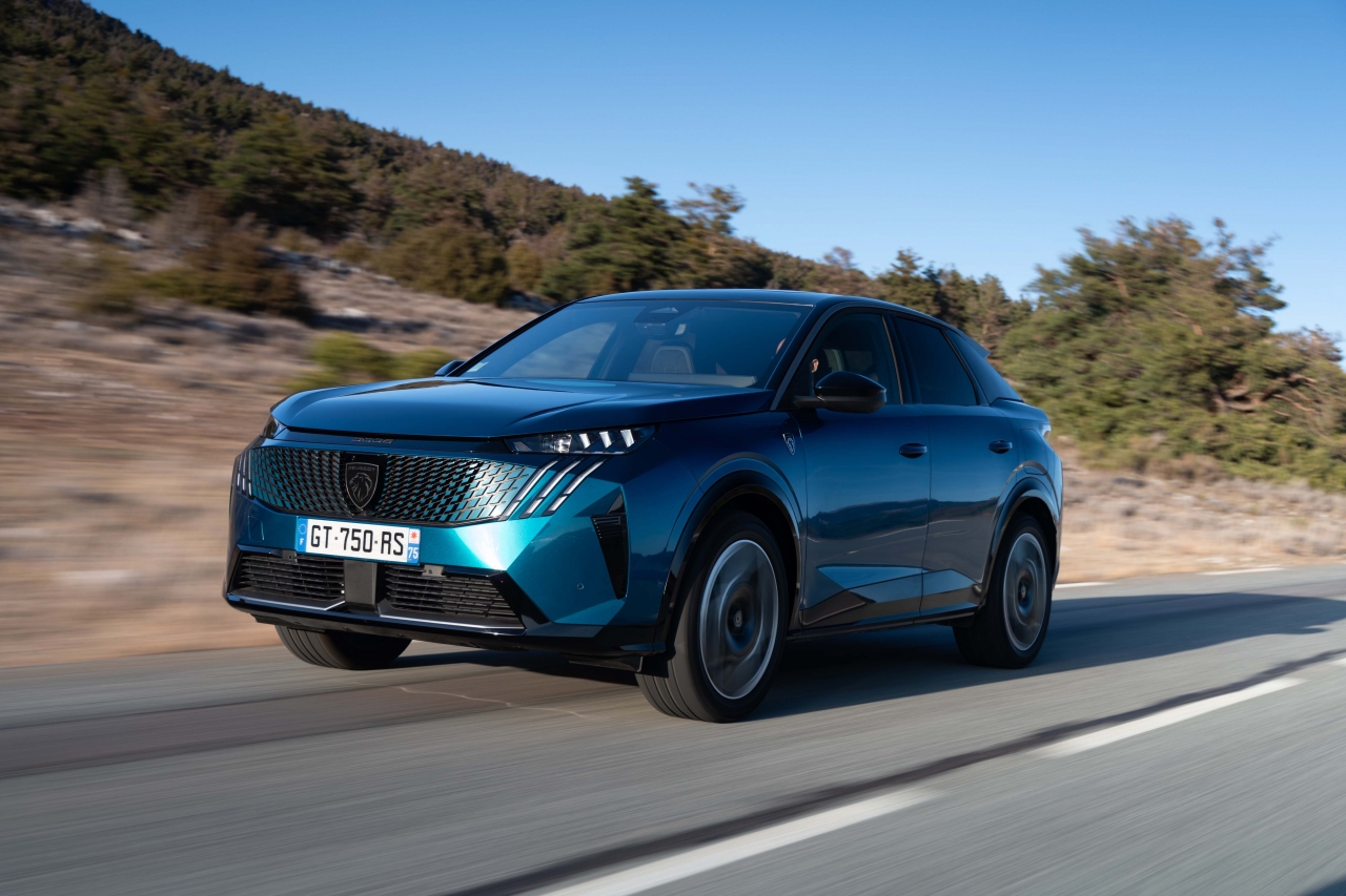 Yeni Peugeot 3008 eylülde Türkiye'de yollara çıkıyor