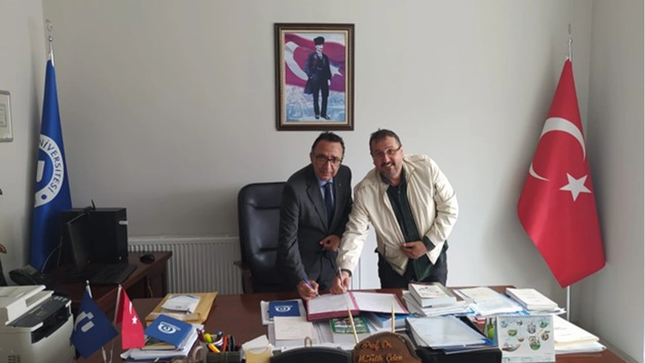 Uşak İle Isparta Üniversiteleri Arasında İtecik Lalesi İşbirliği Protokolü İmzalandı