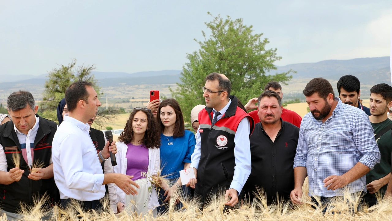 Uşak Tarım Müdürlüğü'nden Tarla Günü Etkinliği