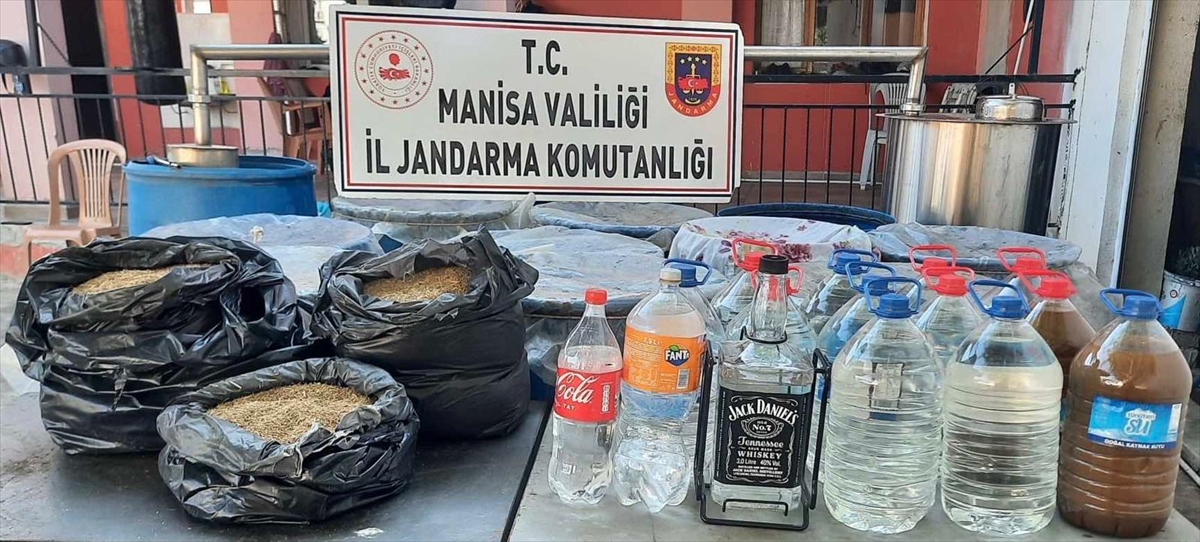 Salihli'de 600 litre kaçak içki ele geçirildi