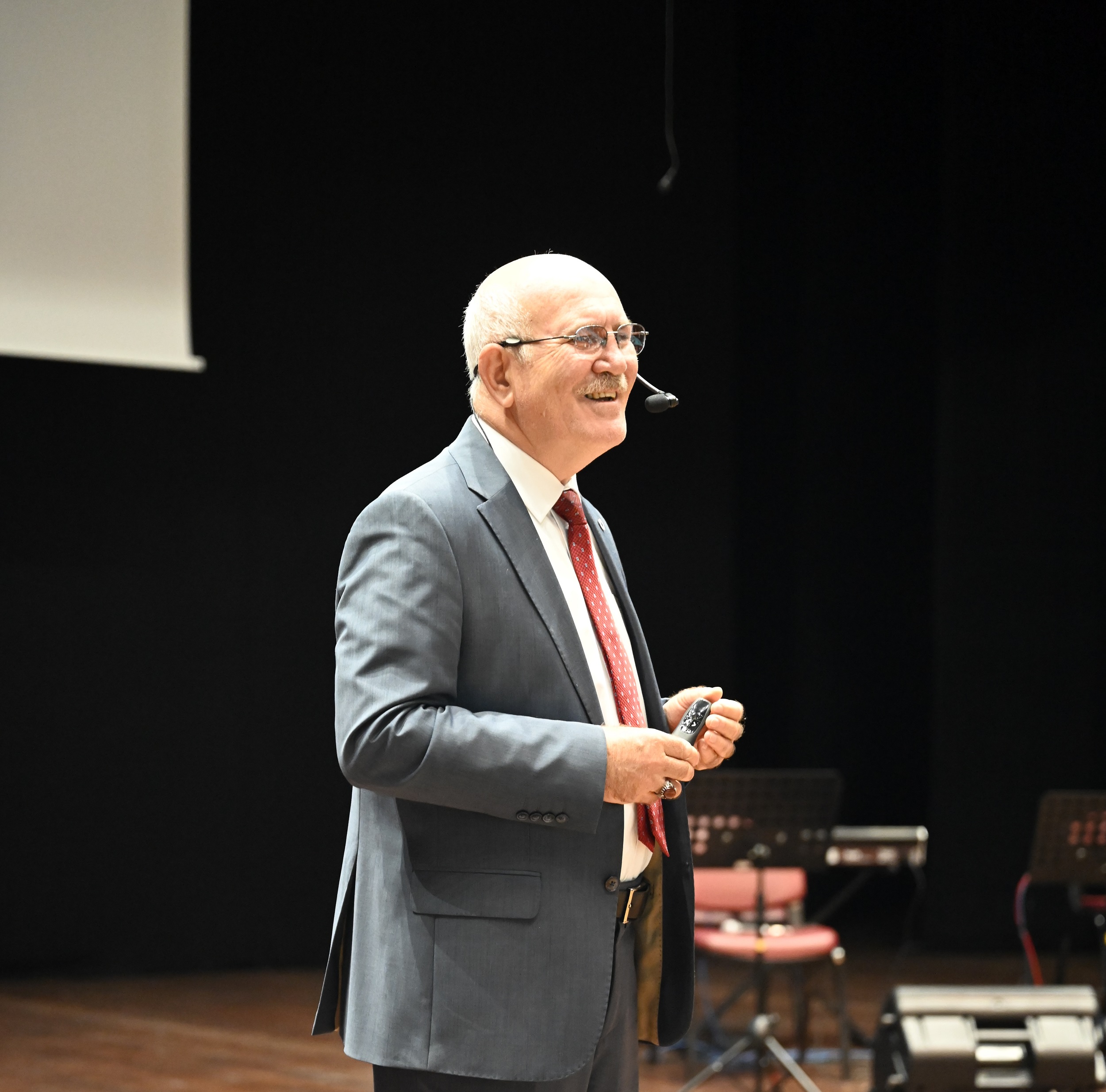 Uşak Üniversitesi Rektörü Rehber Öğretmenlere Üniversiteyi Anlattı