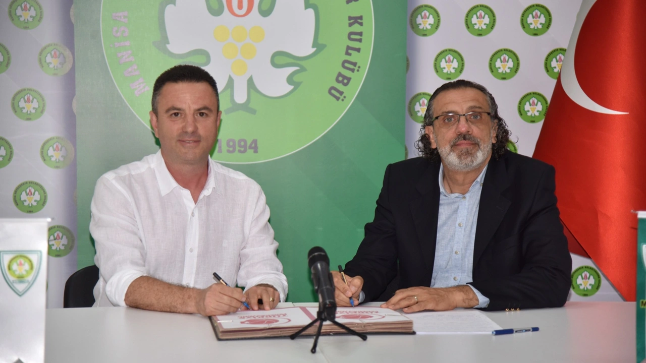 Ozan Bulkaz, Süper Lig Ekibiyle İmzaladı