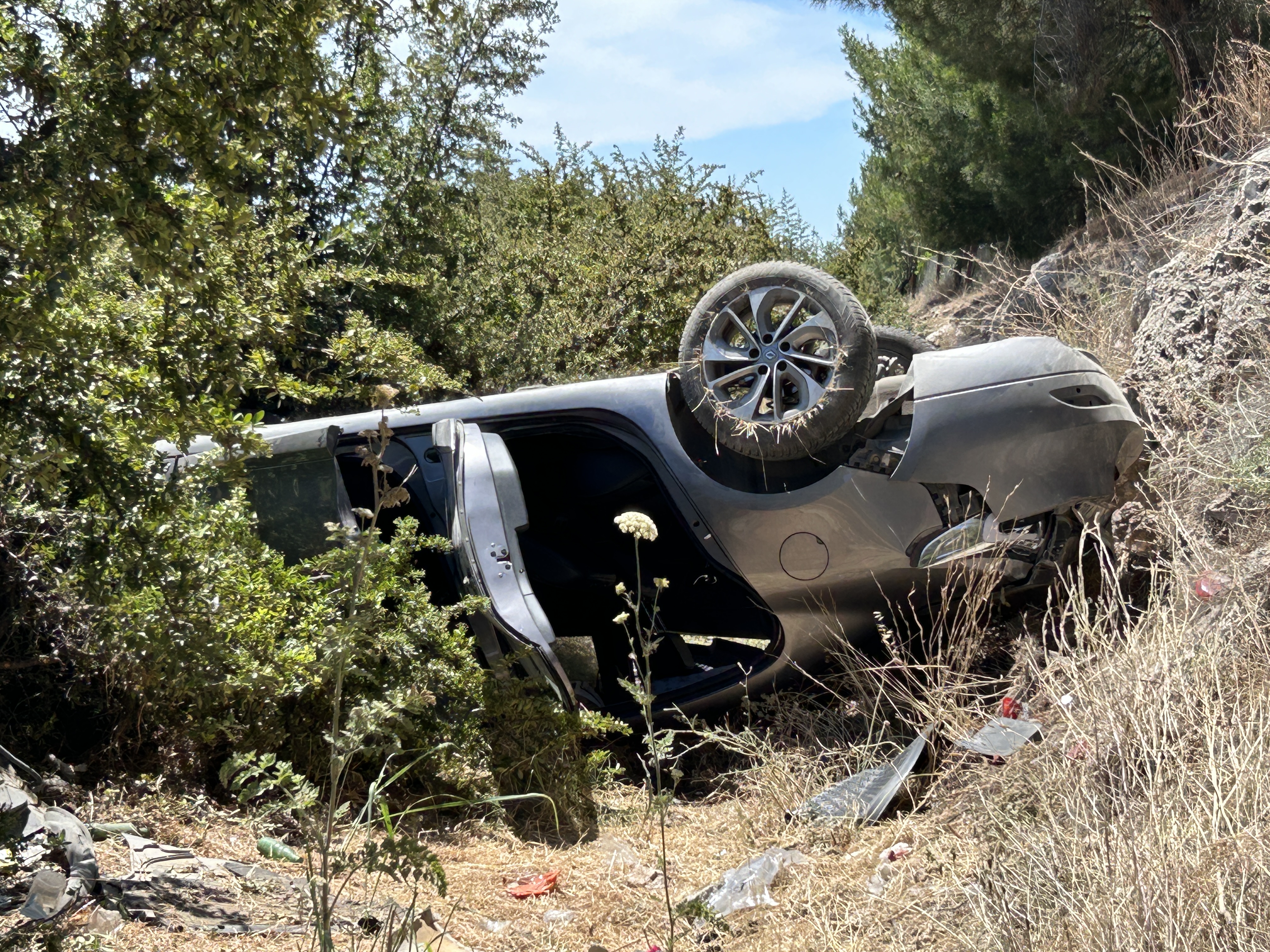 2 Otomobilin Çarpışması Sonucu 6 Kişi Yaralandı
