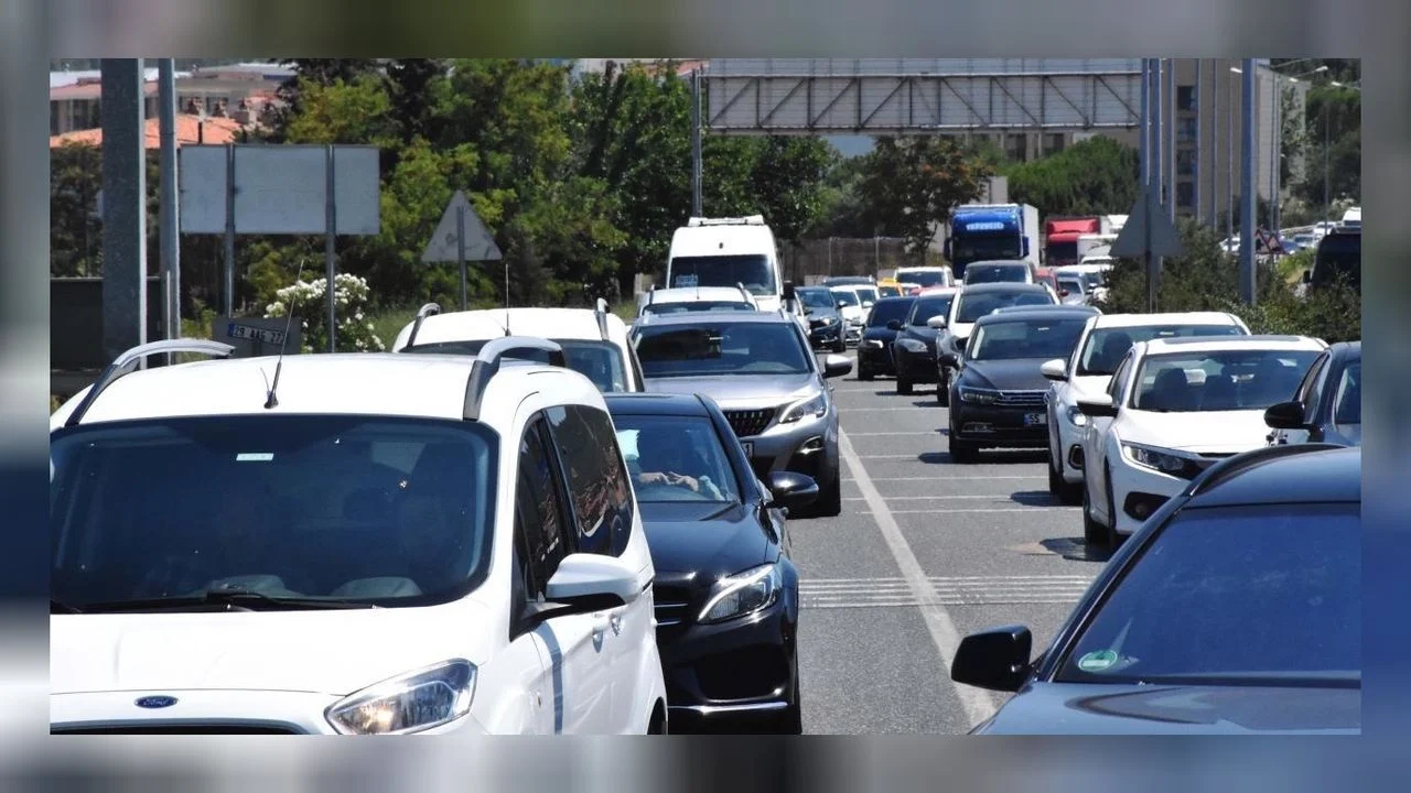 Muğla'da Bayram Dönüşü Trafikte Yoğunluk