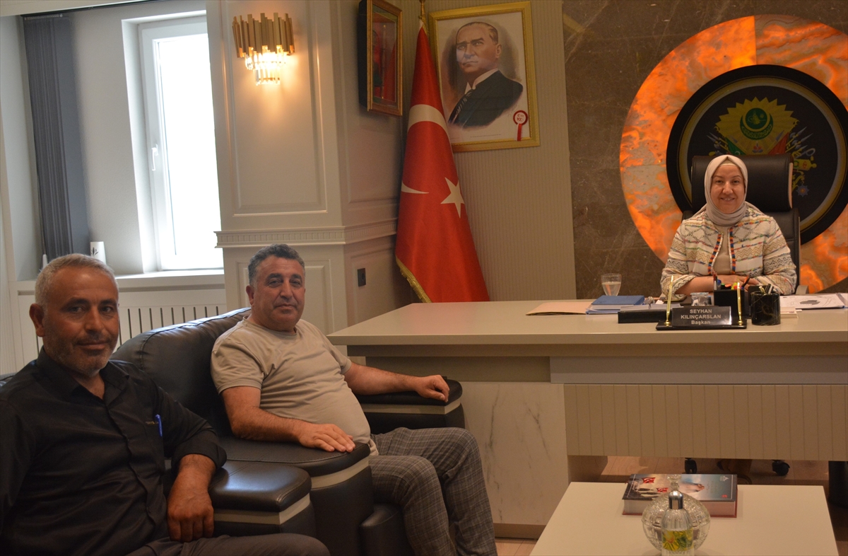 MHP İscehisar İlçe Başkanı Avni Azgın Belediye Başkanı Kılınçarslan'ı ziyaret etti