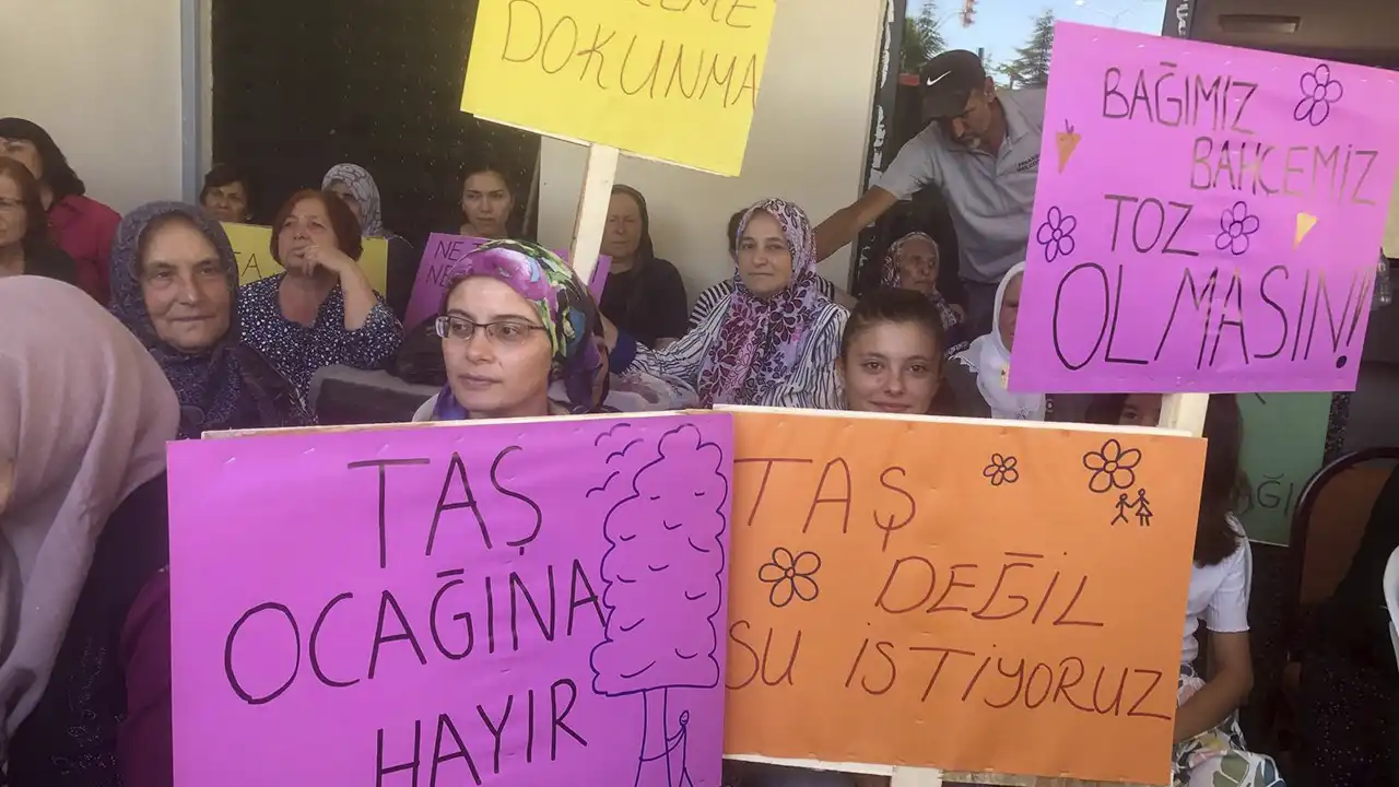 Sivaslı Pınarbaşı Halkı Madene Karşı Ayaklandı: Bilirkişiyi Bekliyor!