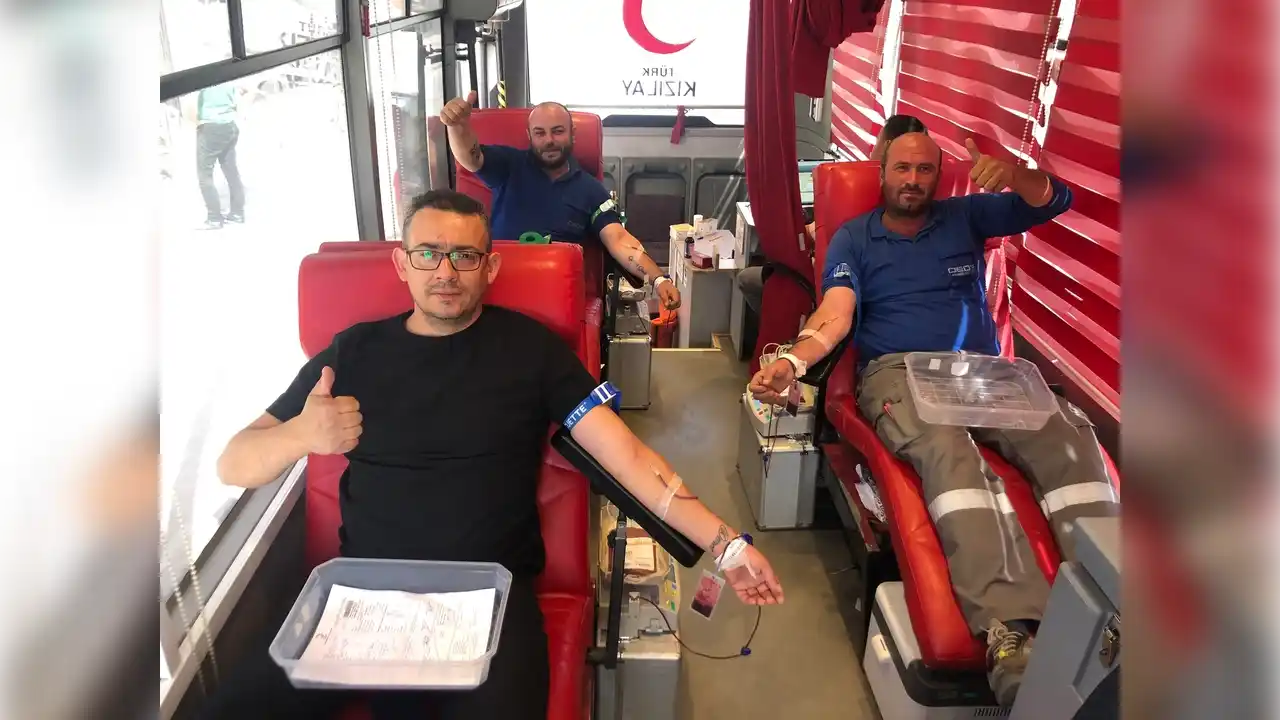 OEDAŞ Uşak çalışanları Kızılay’a Kan Bağışında Bulundu