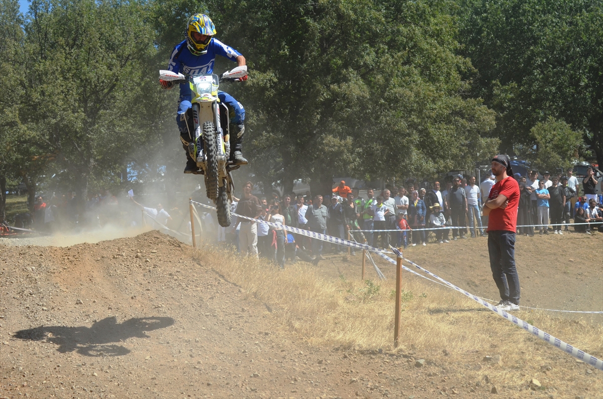 Kütahya'da Süper Enduro Motosiklet Yarışları yapıldı