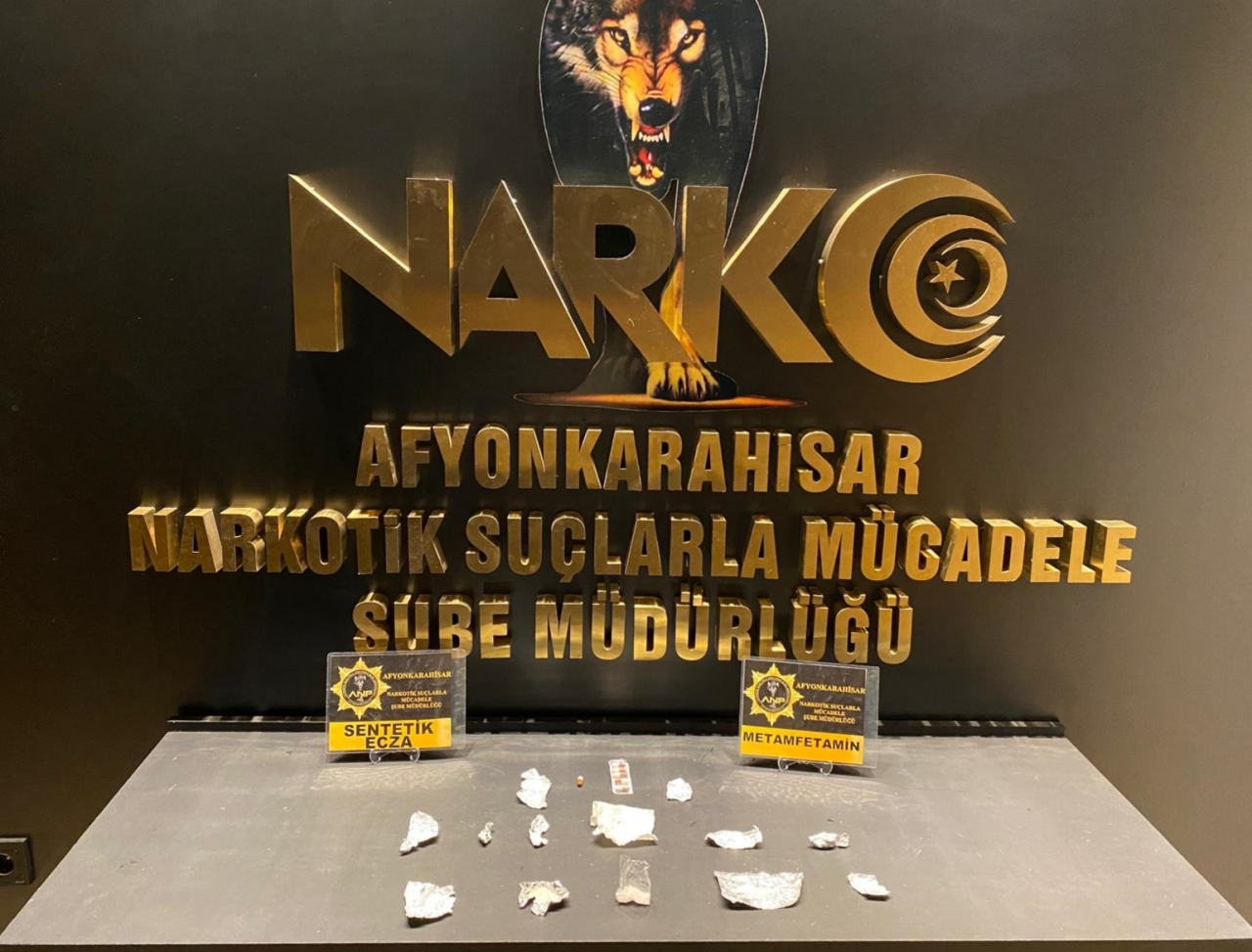 Afyonkarahisar'da uyuşturucu operasyonunda 3 şüpheli yakalandı