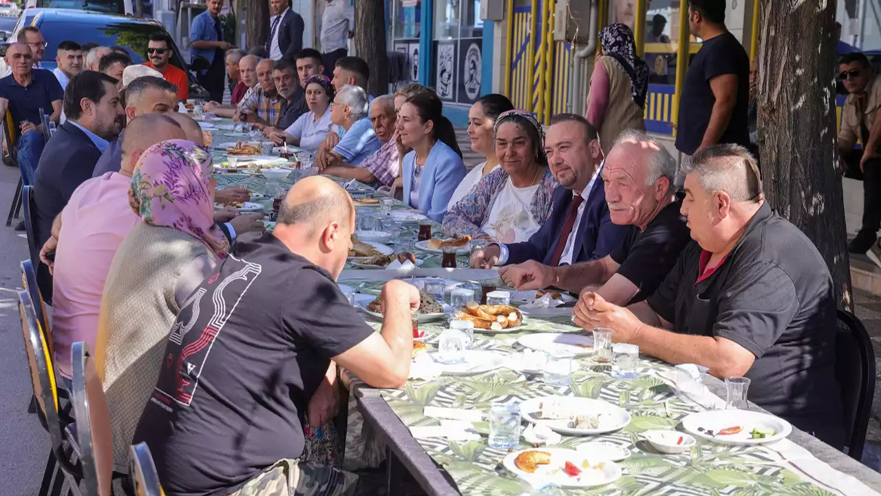 Başkan Yalım Karaağaç Mahallesi İle Kahvaltıda Buluştu