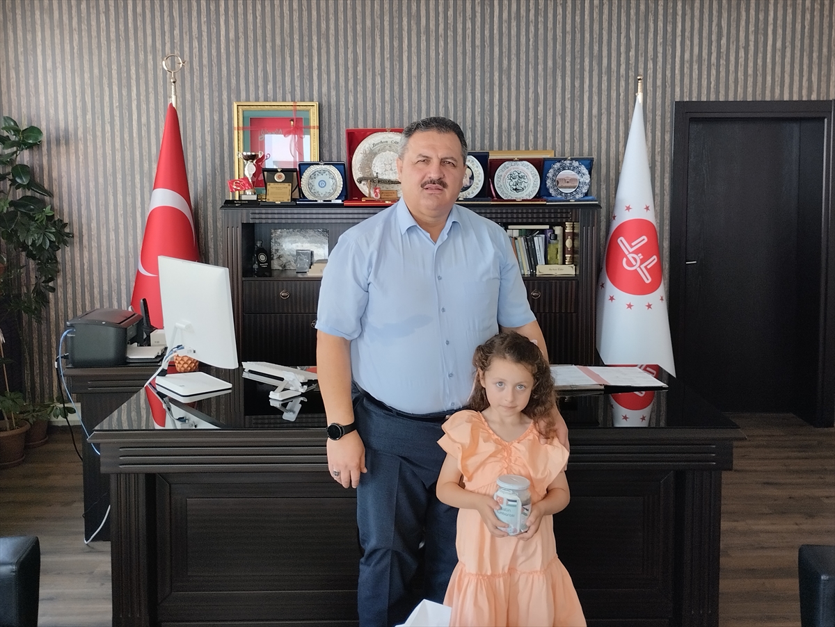 Uşak'ta Kuran Kursu öğrencisi harçlıklarını Gazze'deki çocuklara gönderdi