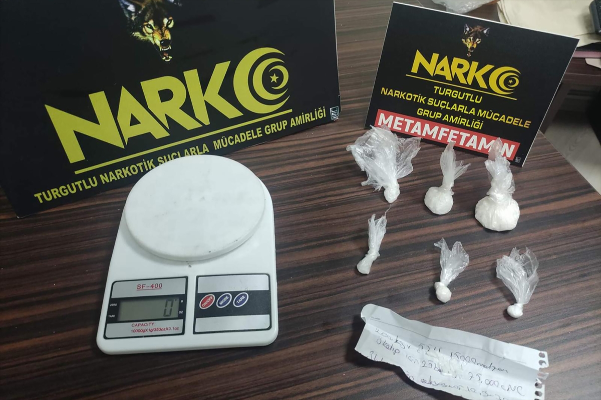 Turgutlu'daki uyuşturucu operasyonunda 2 zanlı tutuklandı