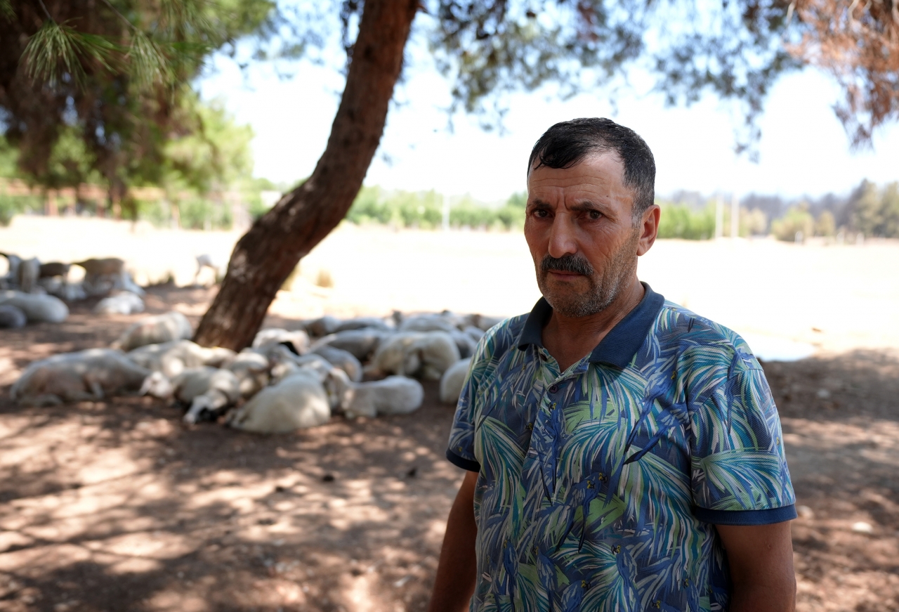 İzmir'deki yangında alevlerin son anda durdurulduğu mahallenin sakinleri yaşadıklarını unutamıyor