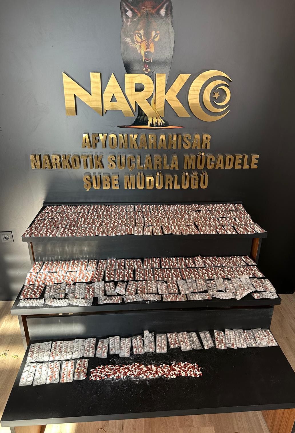 Afyonkarahisar'da uyuşturucu operasyonunda 2 şüpheli yakalandı