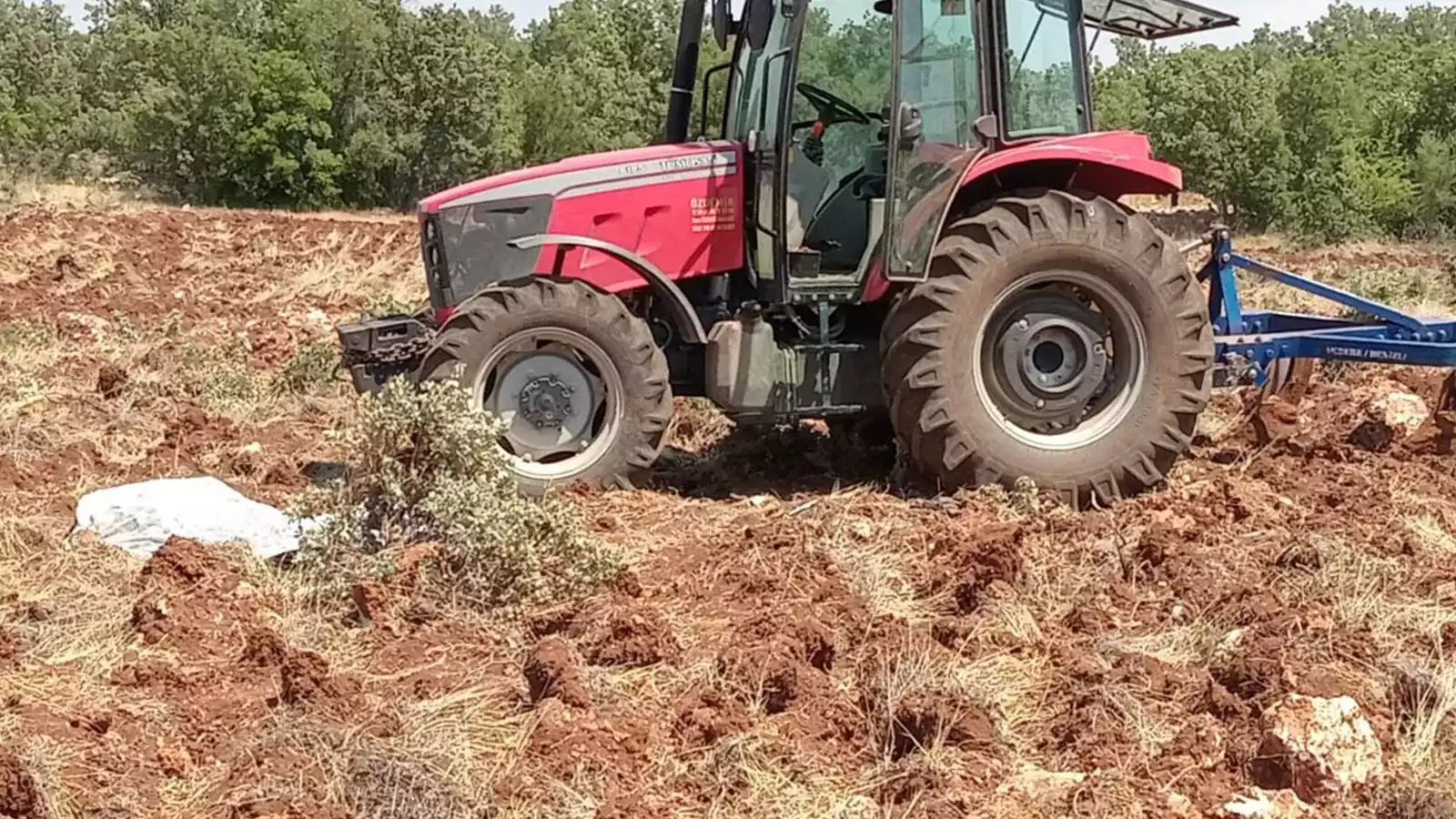 Denizli'de haber alınamayan çiftçi tarlasında ölü bulundu