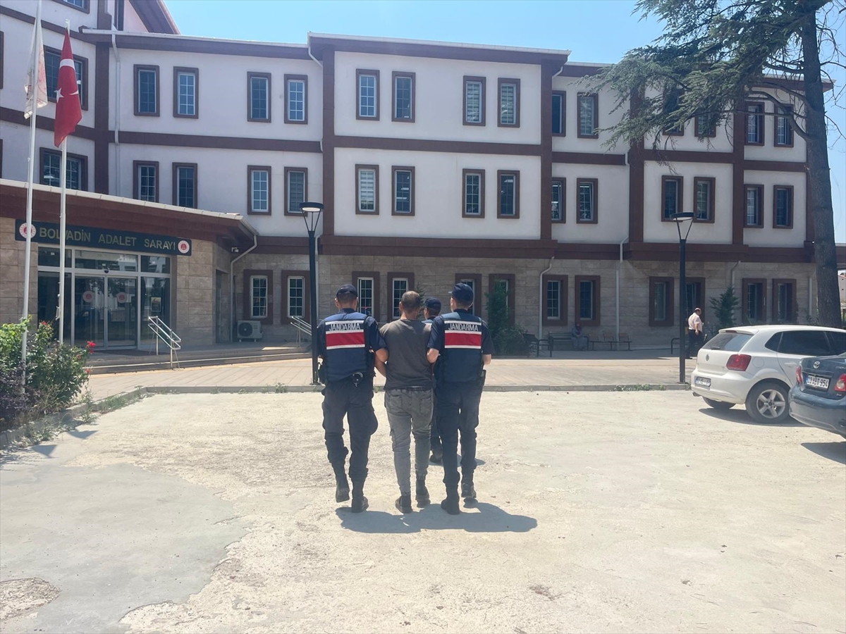 Afyonkarahisar'da 2 firari hükümlü yakalandı