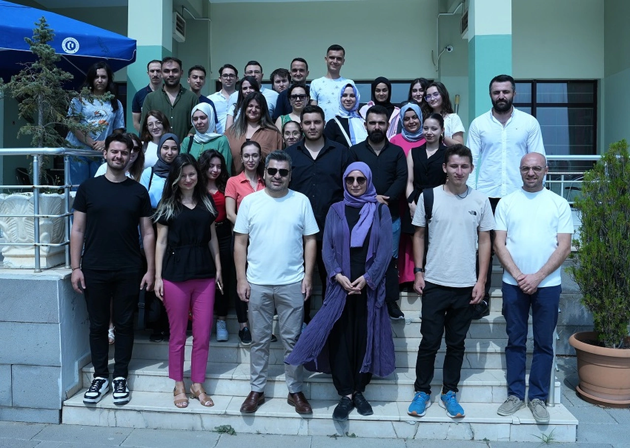Uşak’ta Gençler Çalışıyor Uşak Gelişiyor