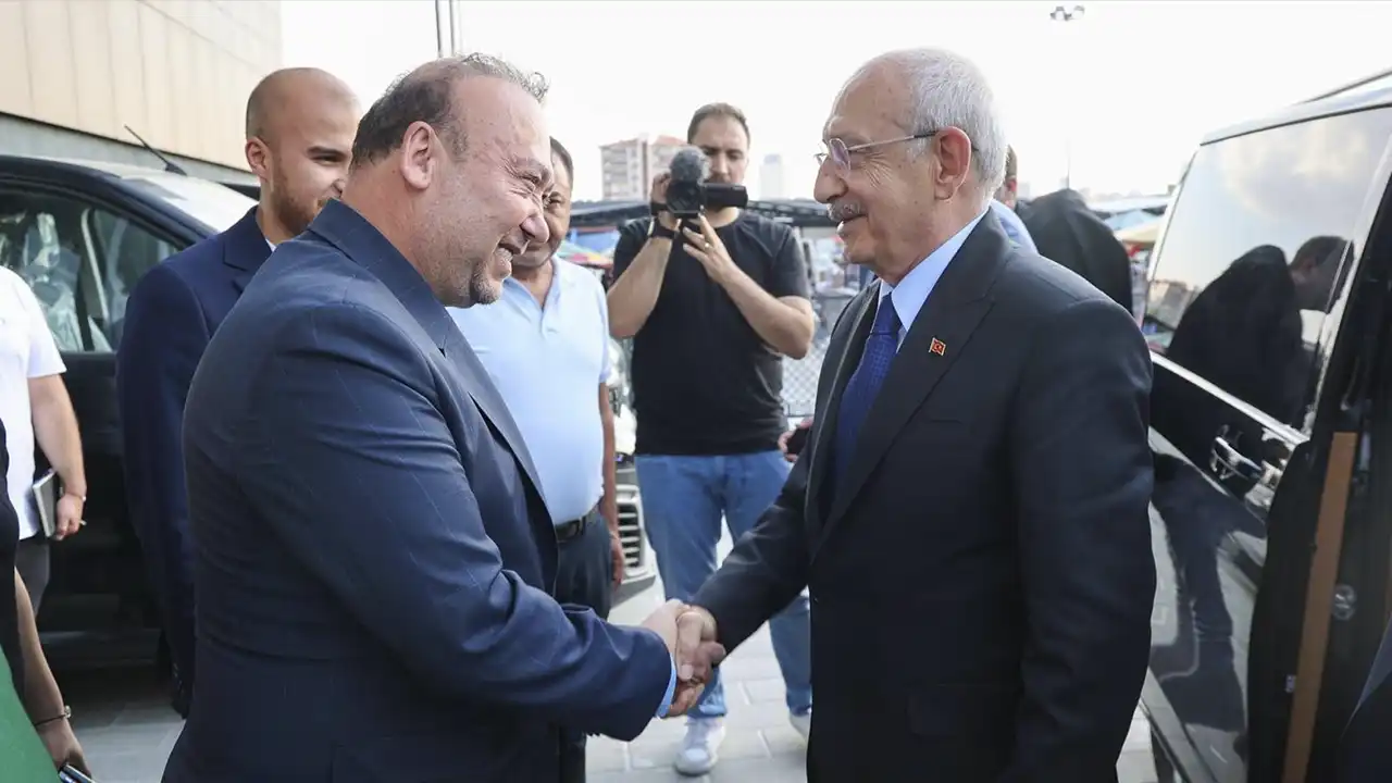 Kemal Kılıçdaroğlu Uşak Belediyesini ziyaret etti