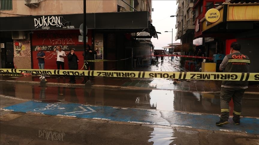 İzmir'de 2 kişinin akıma kapılarak ölümüne ilişkin 2 şüpheliye ev hapsi verildi