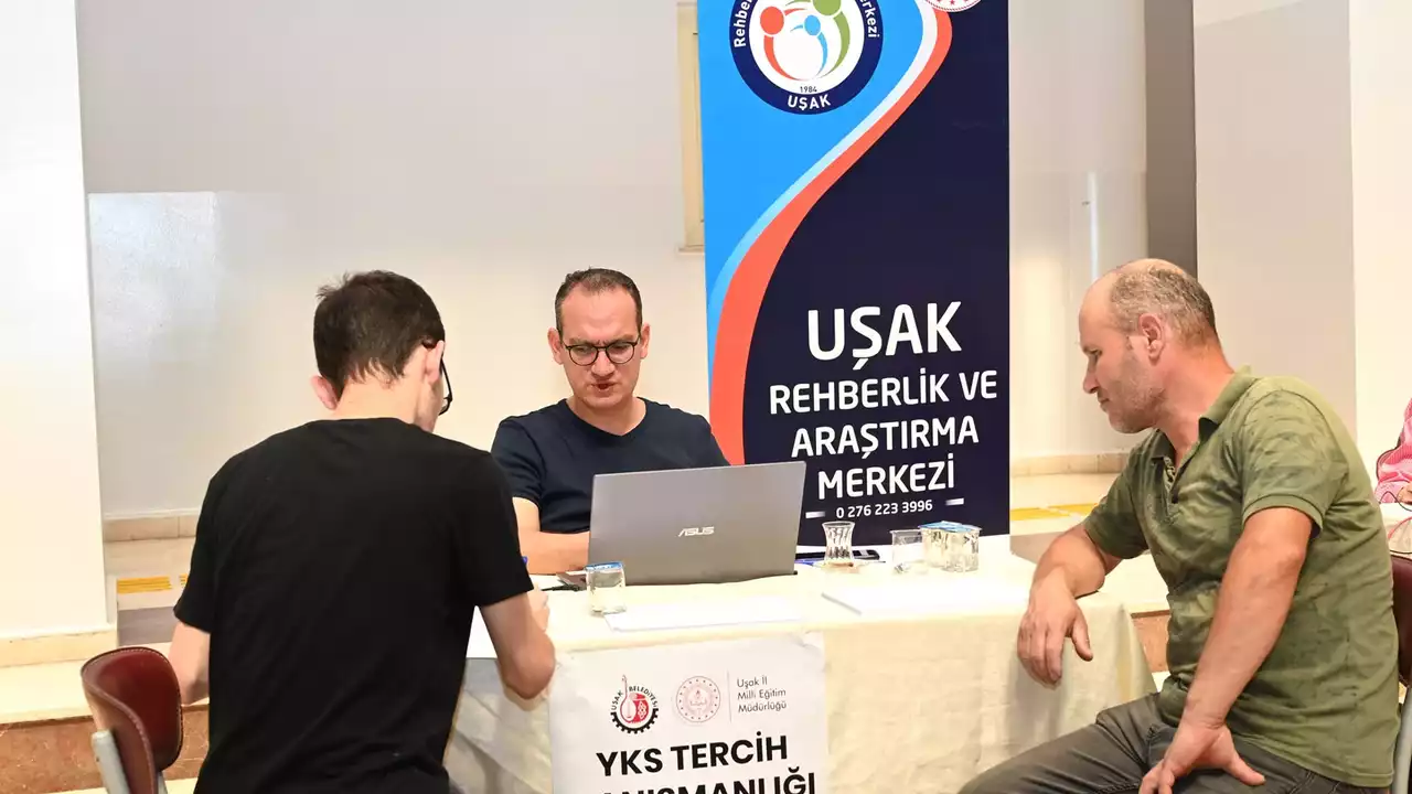 Uşak AKM’de Tercih Merkezi Kuruldu