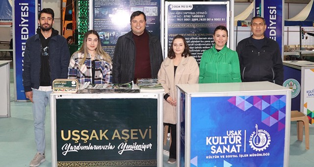 ÜNİVERSİTELİ ÖĞRENCİLERDEN UŞAK’IN KALBİNDE YENİ BİR DÜNYA