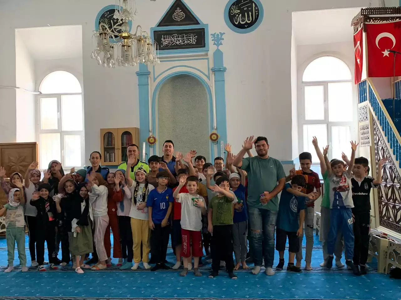 Uşak’ta Kuran Kursu Öğrencileri Trafik Dedektifi Oldu