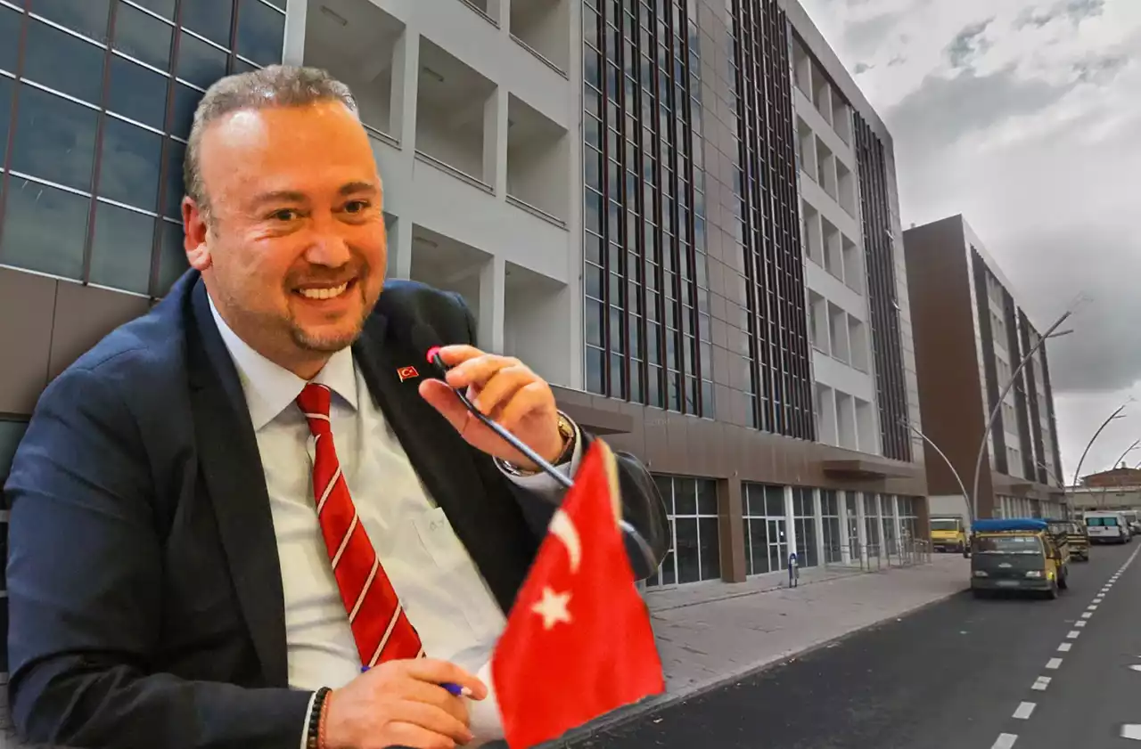 Uşak Belediye Başkanı Yalım “Binayı Al Borcu Sil”